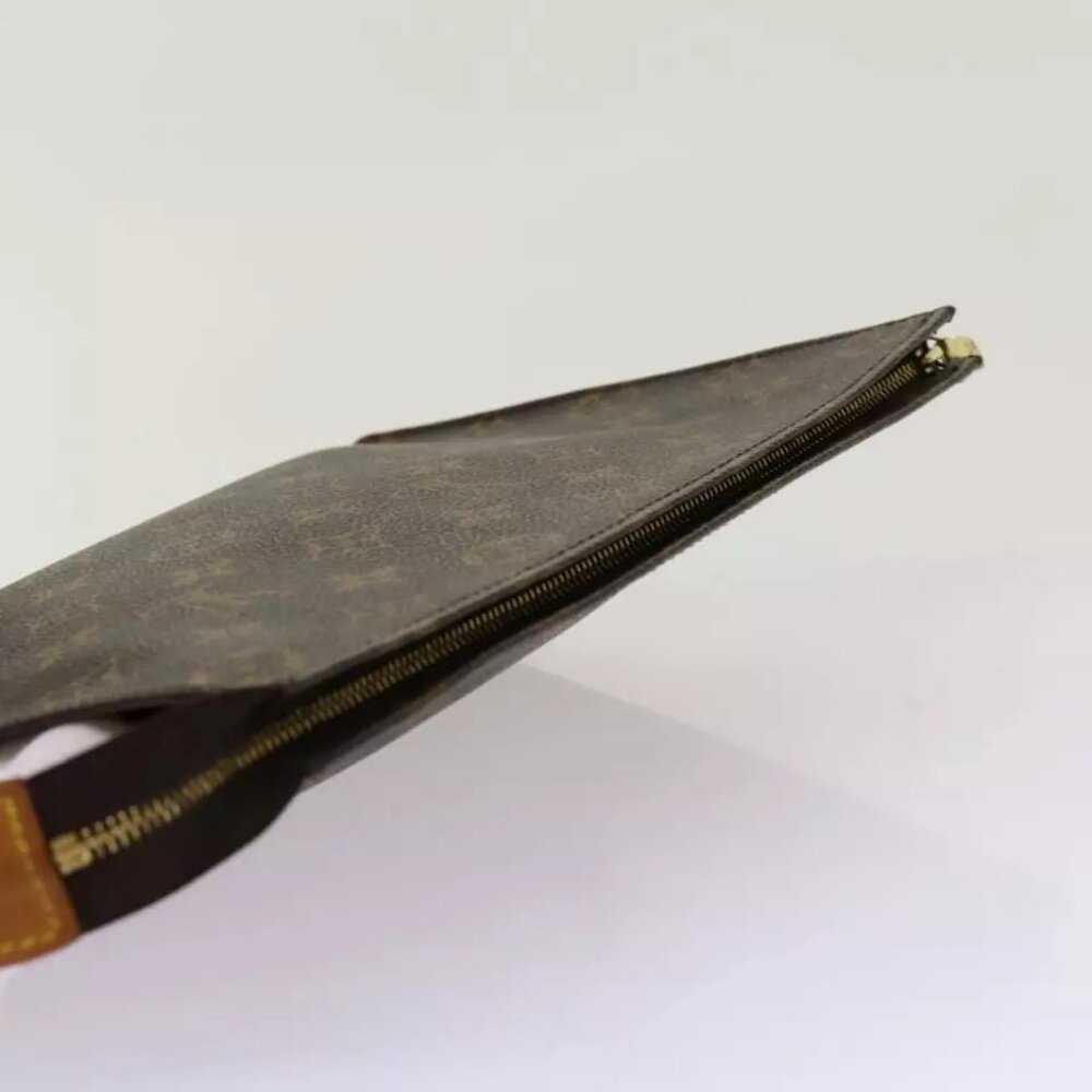 LOUIS VUITTON Monogram Poche Toilette 26 Pouch - Picture 9 of 16